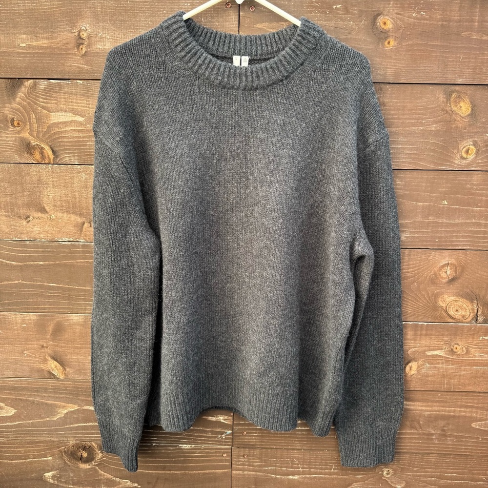 COS Gray Long Sleeve Sweater Size Medium